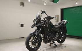 SUZUKI Vｽﾄﾛｰﾑ250A 1996