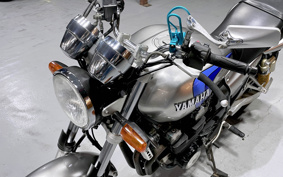 YAMAHA XJR400 R 2004 RH02J