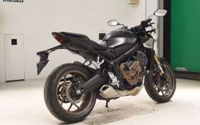 HONDA CB650R E-Clutch 2025 RH17