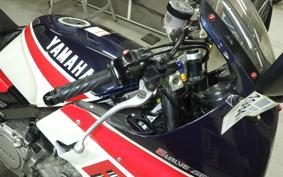 YAMAHA FZ750 1985 1FM