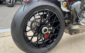DUCATI STREET FAI MANY V4 RAN BO 2023 4F00
