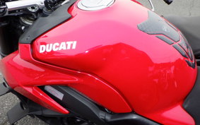 DUCATI STREETFIGHTER V4 S 2021