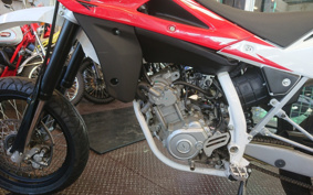 HUSQVARNA HUSQUARNA SMR125