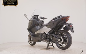 YAMAHA T-MAX 560 2026 SJ21J