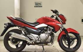 SUZUKI GSR250