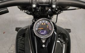 HARLEY  HARLEY FXFBS1870 YLK