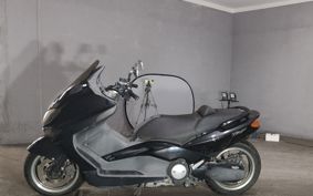 YAMAHA T-MAX 500 2004 SJ04J