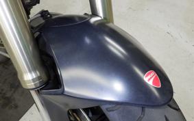DUCATI MONSTER 696 2013