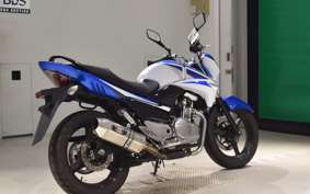SUZUKI GSR250 2019