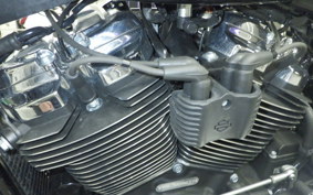 HARLEY FXBRS1870 2018