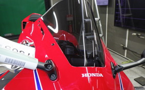 HONDA CBR600RR 2025 PC40