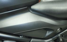 TRIUMPH TRIDENT 660 2023