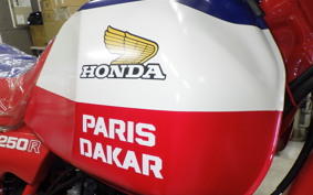 HONDA XL250R PARIS-DAKAR  2004 MD03