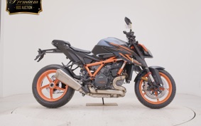 KTM 1290 SUPER DUKE R