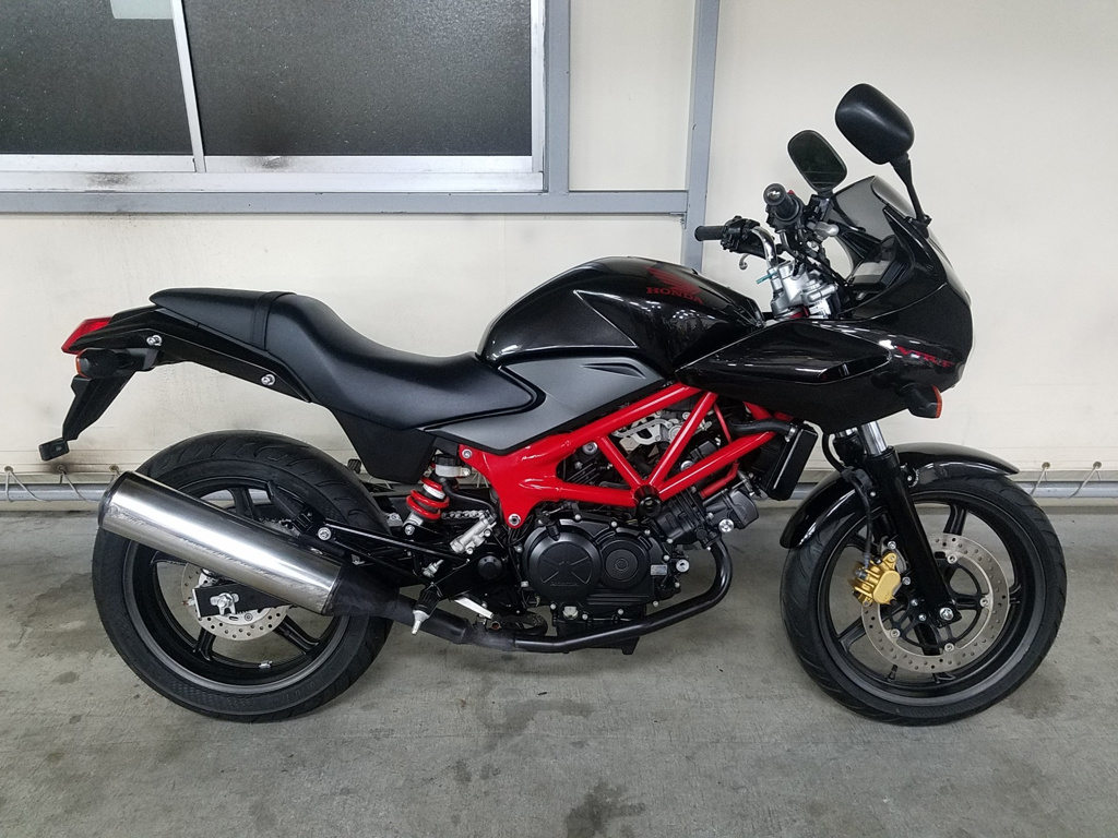 Фото Honda VTR 250 F 2013 с японского аукциона