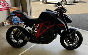 KTM 1290 SUPER DUKE R 2016 V3940