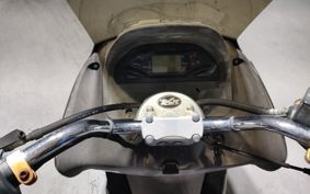 YAMAHA MAJESTY 125 SE27