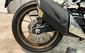 HONDA CB250R MC52