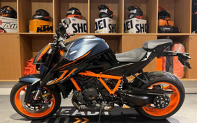 KTM 1290 SUPER DUKE R EVO V3940