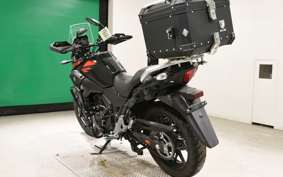 SUZUKI Vｽﾄﾛｰﾑ250A 2022