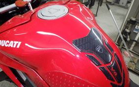 DUCATI STREETFIGHTER V4 S 2021