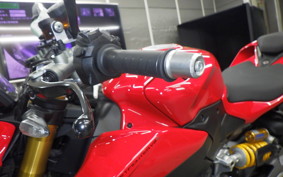 DUCATI ストリート FIGHTER V2S 2025