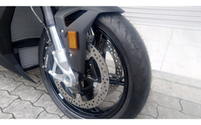 BMW S1000R 2024 0E51