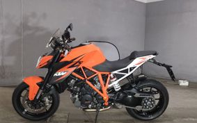 KTM 1290 SUPER  DUKE R V3940