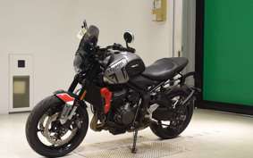 TRIUMPH TRIDENT 660 2023