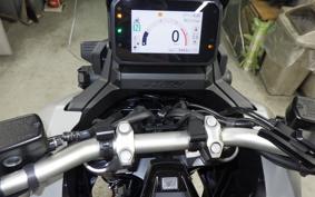 HONDA X-ADV 750 2025 RH21