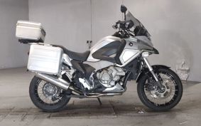 HONDA VFR1200X DCT SC70
