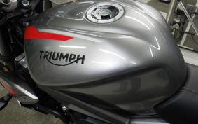 TRIUMPH STREET TRIPLE RS 2021