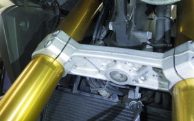 SUZUKI Vｽﾄﾛｰﾑ1000A 2016 VU51A