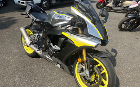 YAMAHA YZF-R1 M 2017 RN49