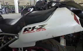 YAMAHA R1-Z 3XC