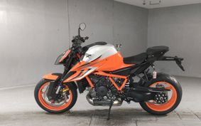 KTM 1290 SUPER  DUKE R V3940