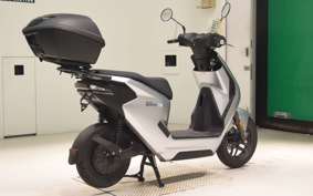 HONDA EM1 e: EF16