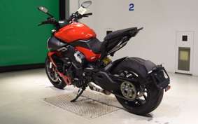 DUCATI DIAVEL V4 2026