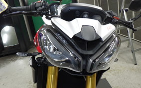 TRIUMPH STREET TRIPLE RX 2026