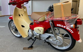 HONDA  SUPER CUB 110 HELL0KITTY JA59