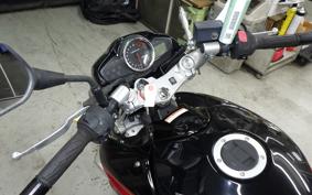 SUZUKI GSR250