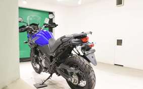 SUZUKI Vｽﾄﾛｰﾑ650XTA 2021 C733A