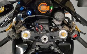 KAWASAKI ZX 10 NINJA R 2004 ZXT00C
