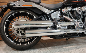 HARLEY FXBR 2023 YEZ