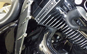 HARLEY FLHXSE 1800CVO 2015