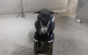 YAMAHA TRICITY 125 SE82J