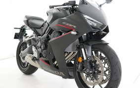 HONDA CBR650R E-Clutch 2025 RH17