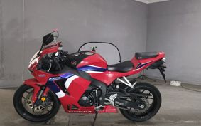 HONDA CBR600RR PC40