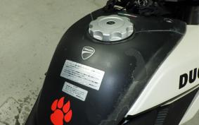DUCATI HYPERMOTARD 796 2011