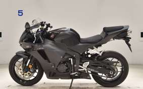 HONDA CBR600RR 2024 PC40